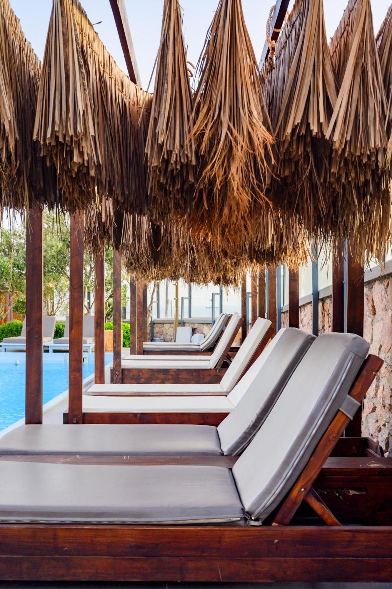อิมเพรสซีฟ วัน Hotel Ormos Athinios ภายนอก รูปภาพ